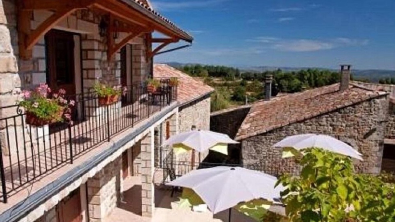 Photo of Outdoor in Mercuer