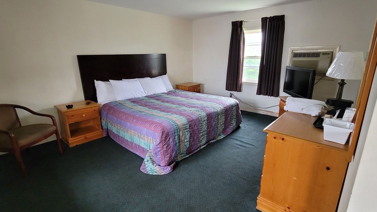 Photo of Bedroom in Seekonk