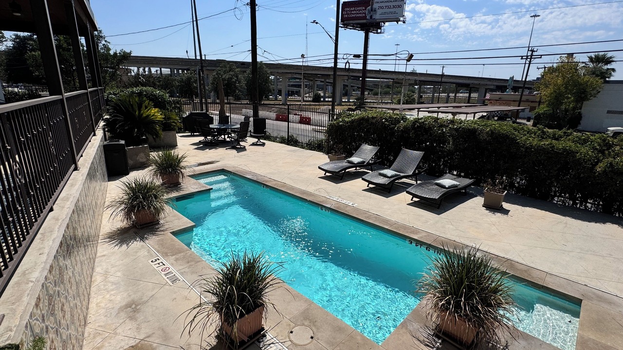 Photo of Outdoor in Government Hill