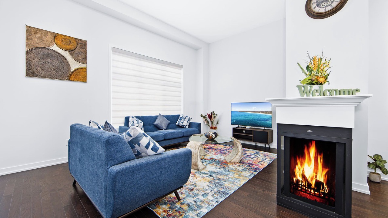 Photo of Livingroom in Oshawa