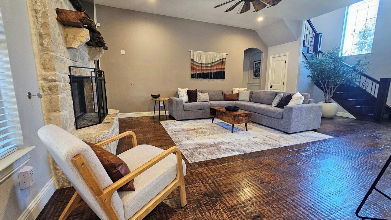 Photo of Livingroom in Shady Shores