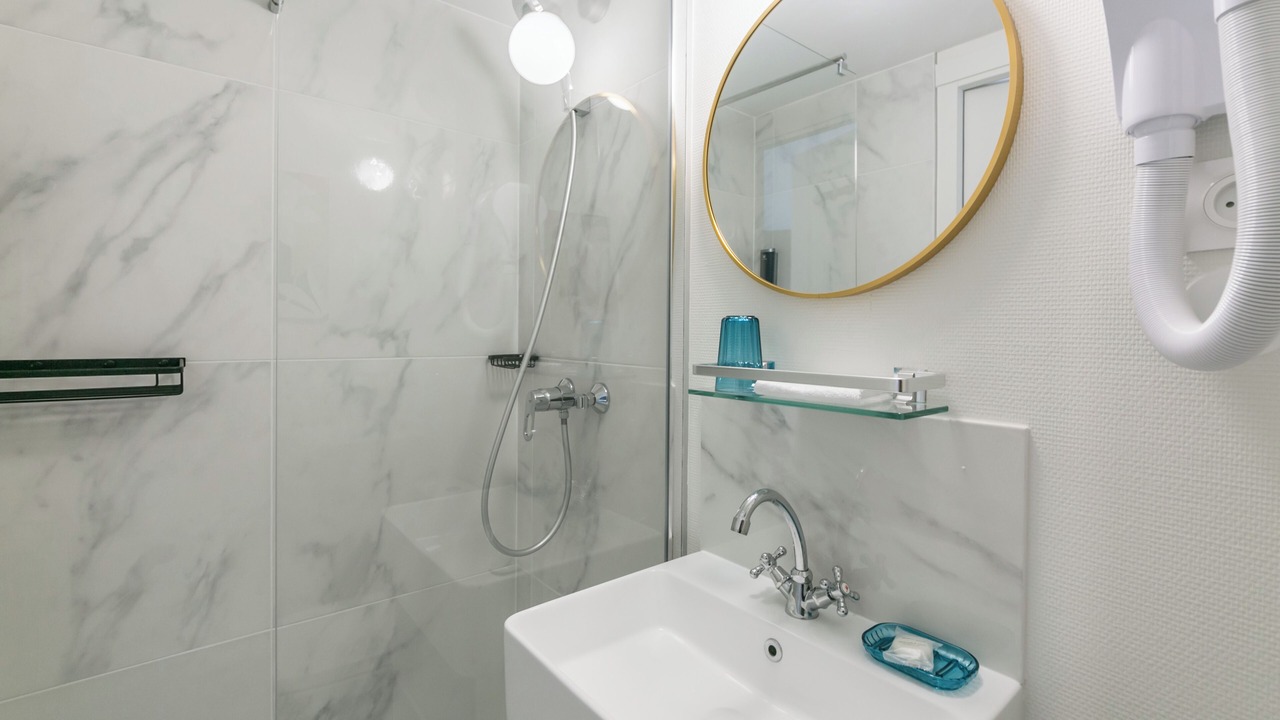 Photo of Bathroom in Passy