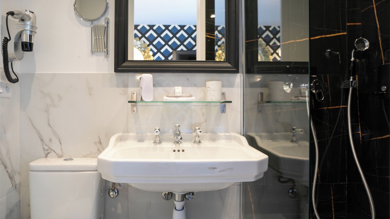 Photo of Bathroom in Saint-Victor