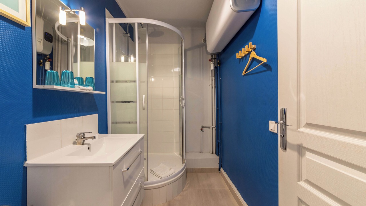 Photo of Bathroom in Saint-Victor
