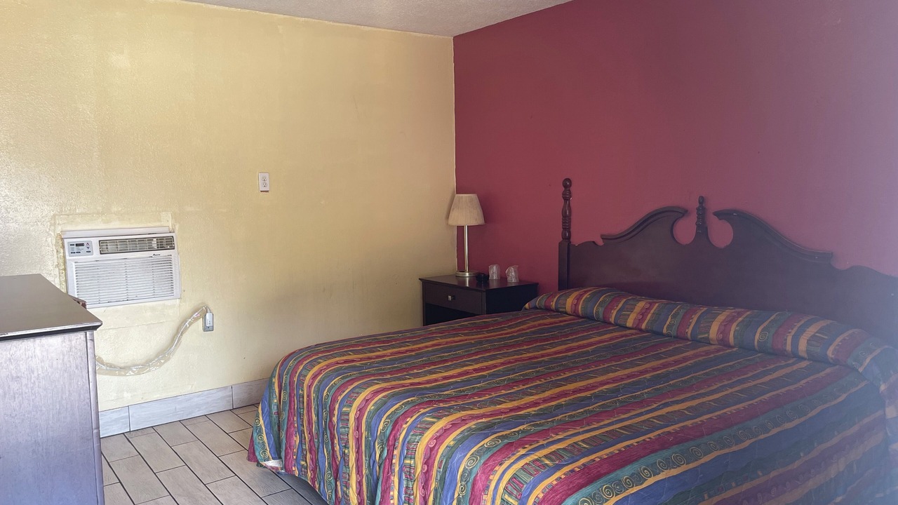 Photo of Bedroom in Laurel