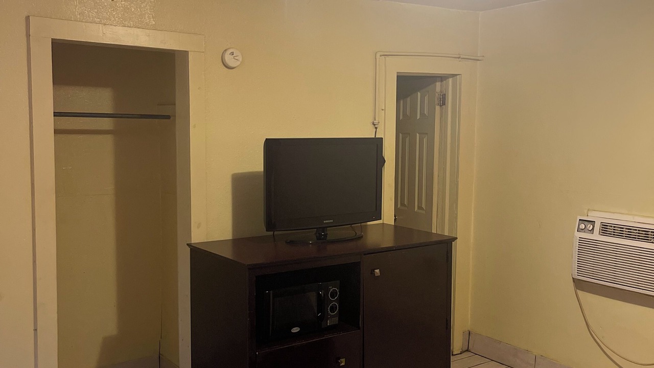 Photo of Bedroom in Laurel