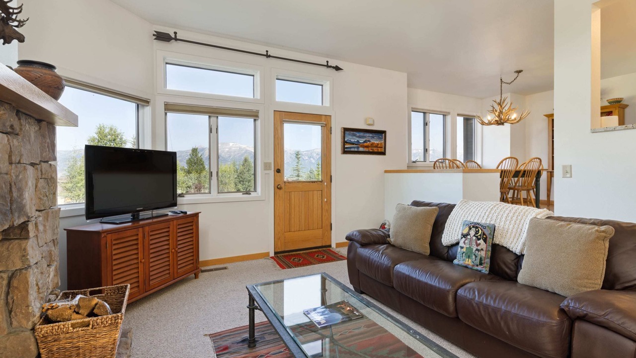 Photo of Livingroom in Spring Creek Ranch