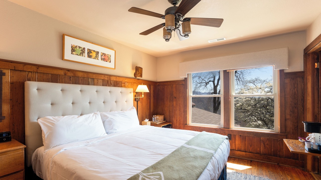 Photo of Bedroom in Robbinsville