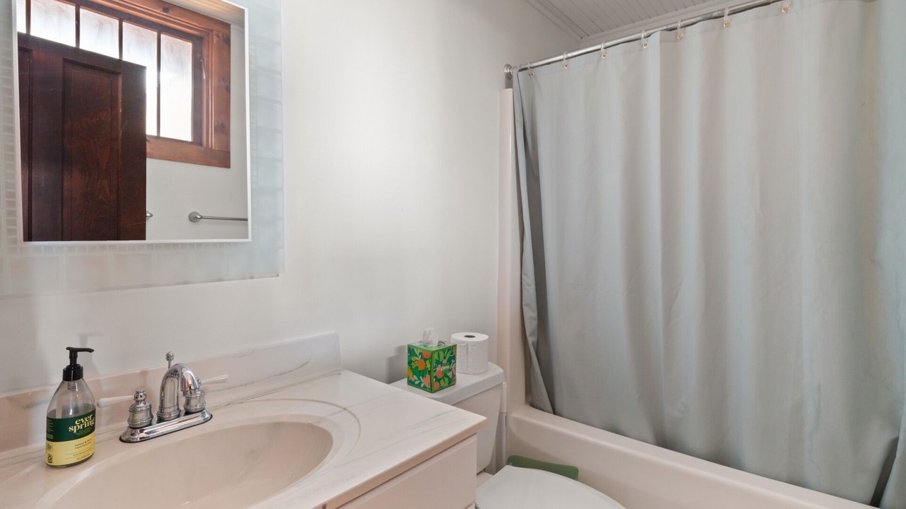 Photo of Bathroom in Shelburne