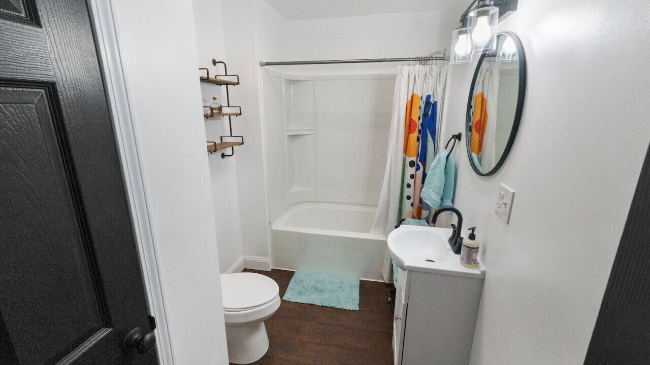 Photo of Bathroom in Russell