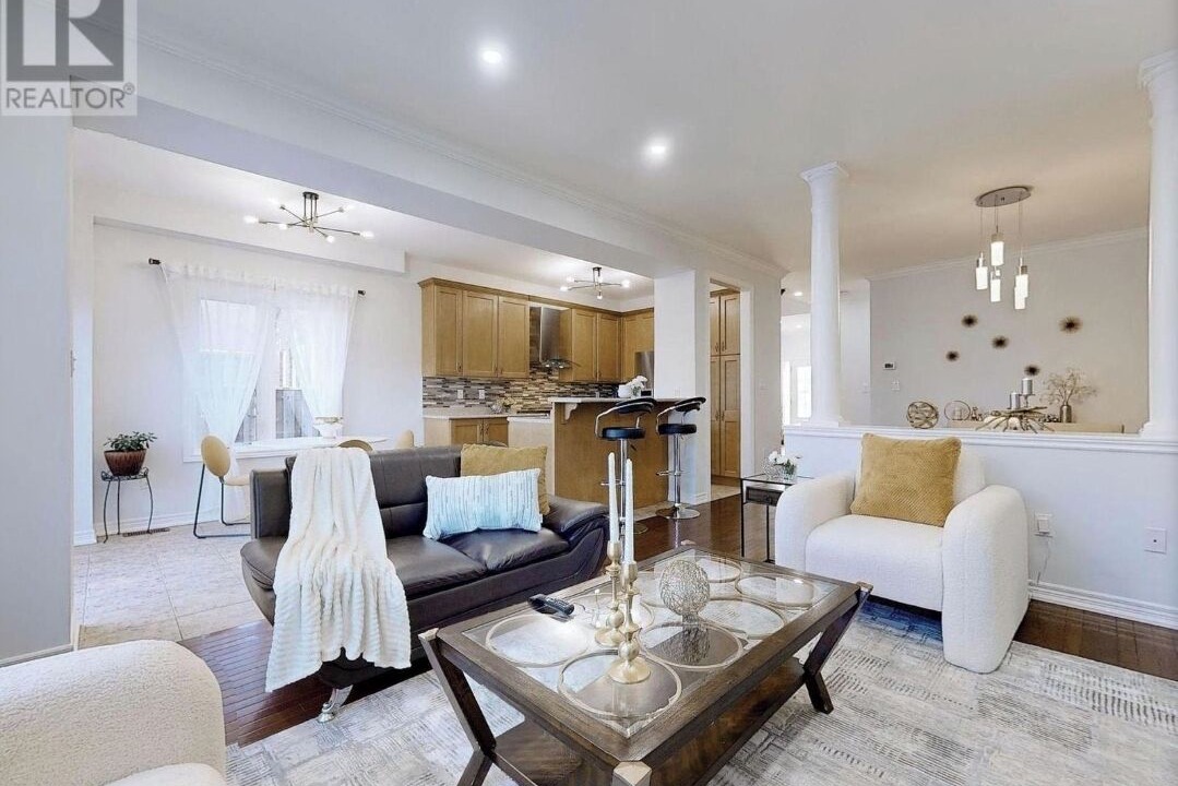 Photo of Livingroom in Alcona