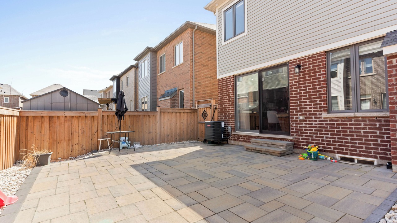 Photo of Patio Balcony in Milton