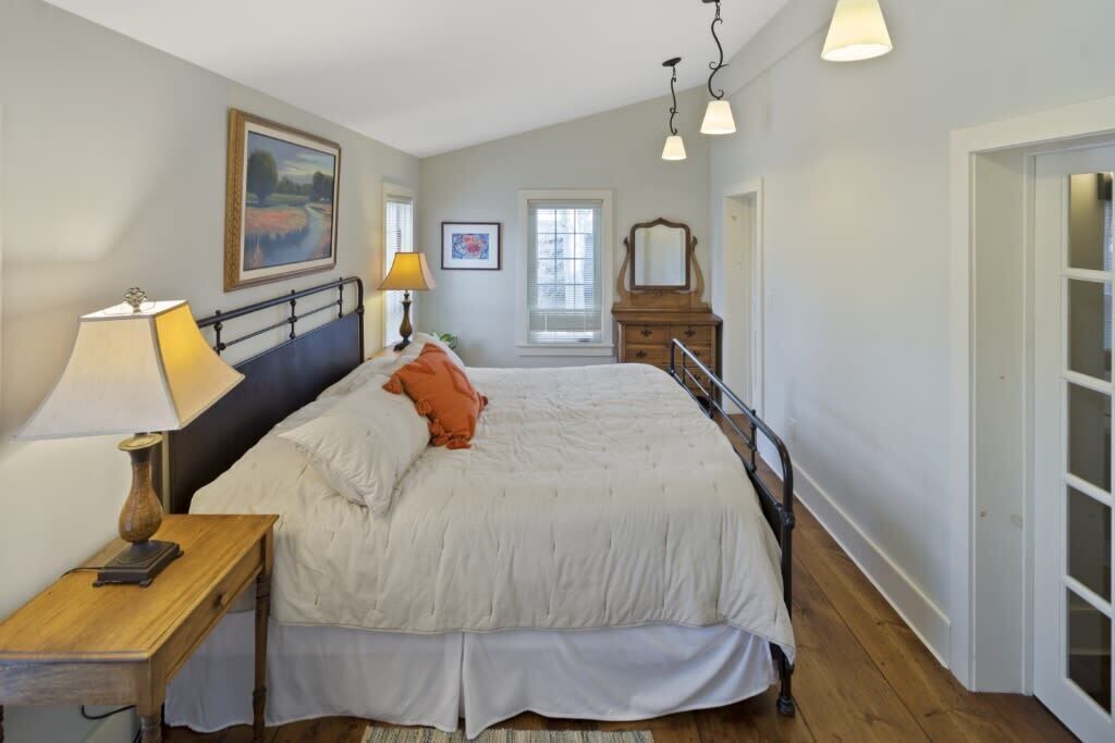 Photo of Others in Ithaca