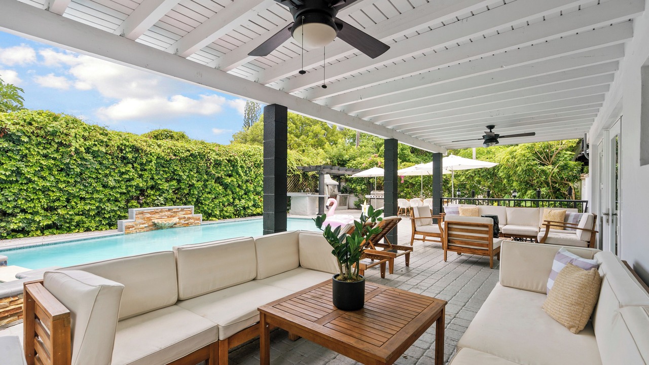 Photo of Patio Balcony in The Roads