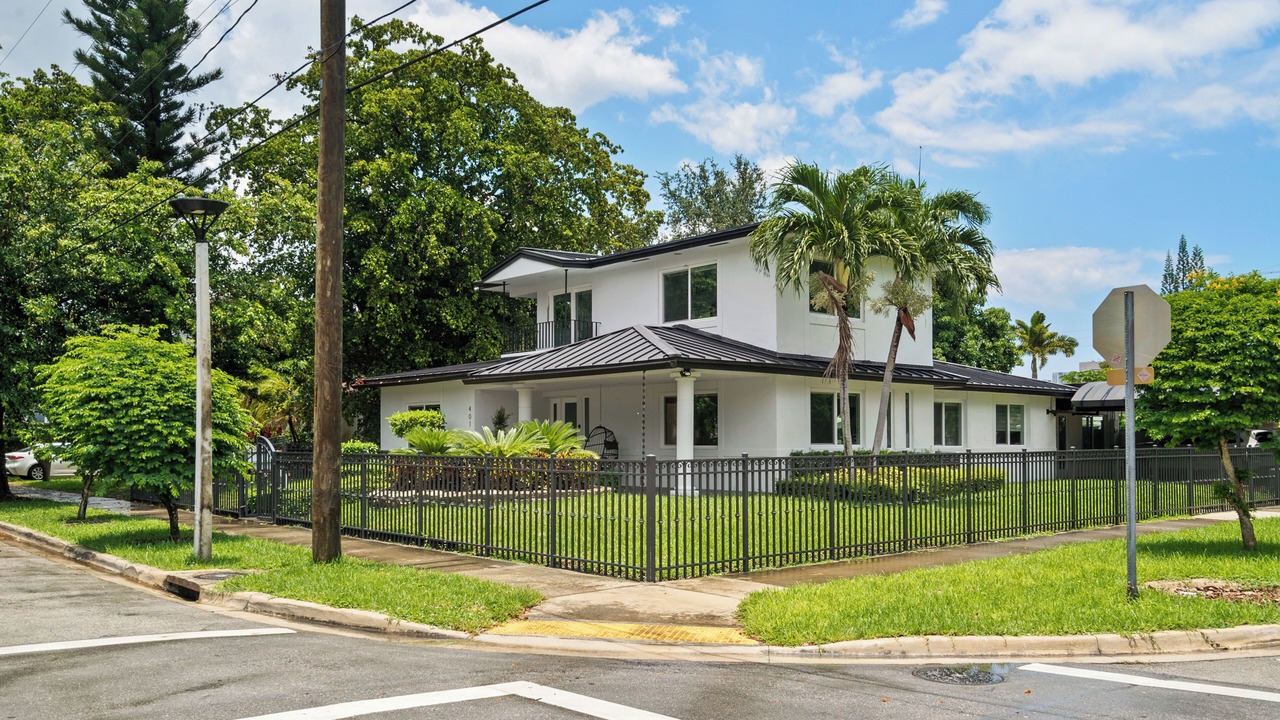 Photo of Outdoor in The Roads