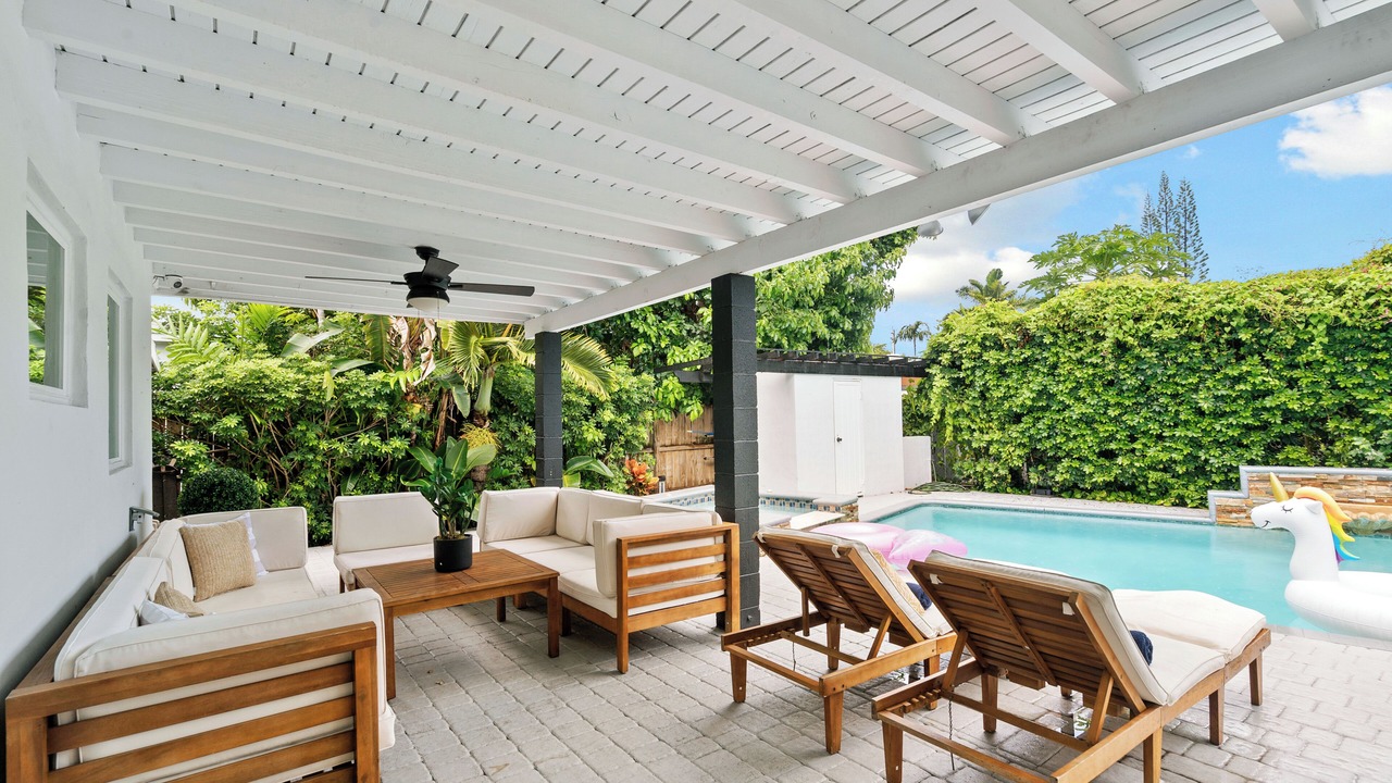 Photo of Patio Balcony in The Roads