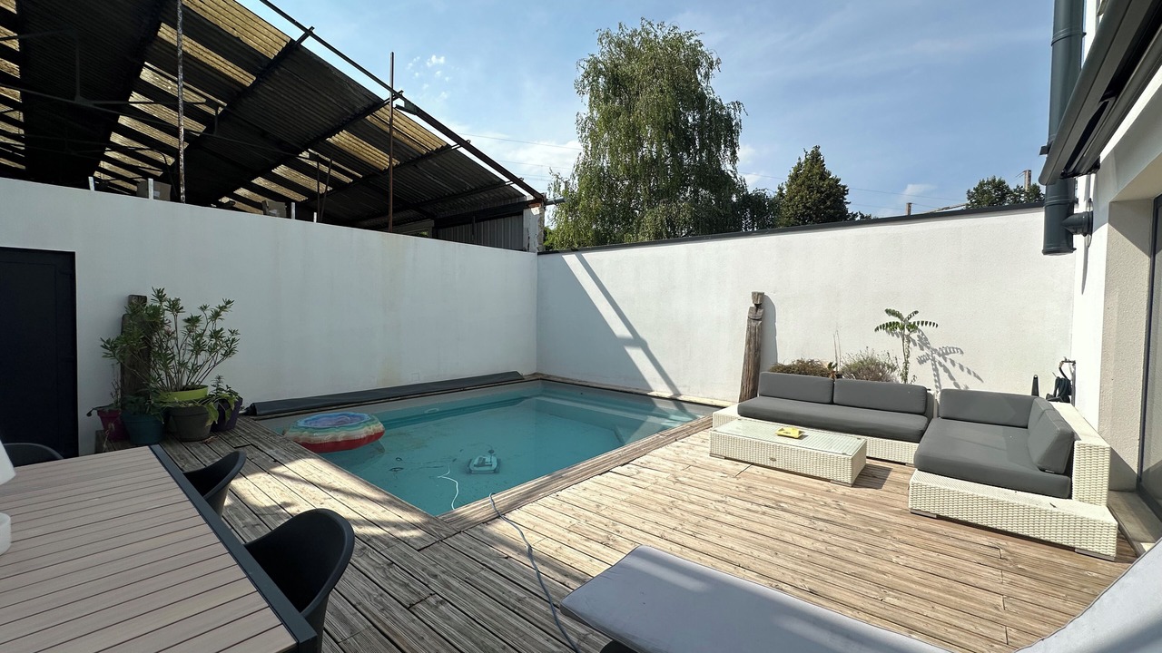Photo of Outdoor in Centre Erlon