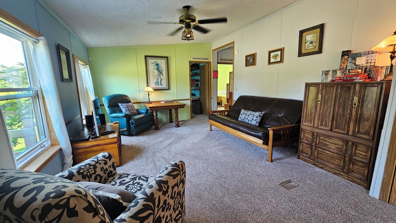 Photo of Livingroom in Three Mile Bay