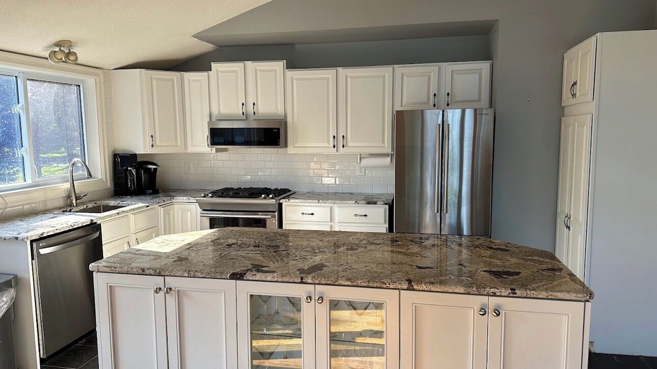 Photo of Kitchen in Howe Island