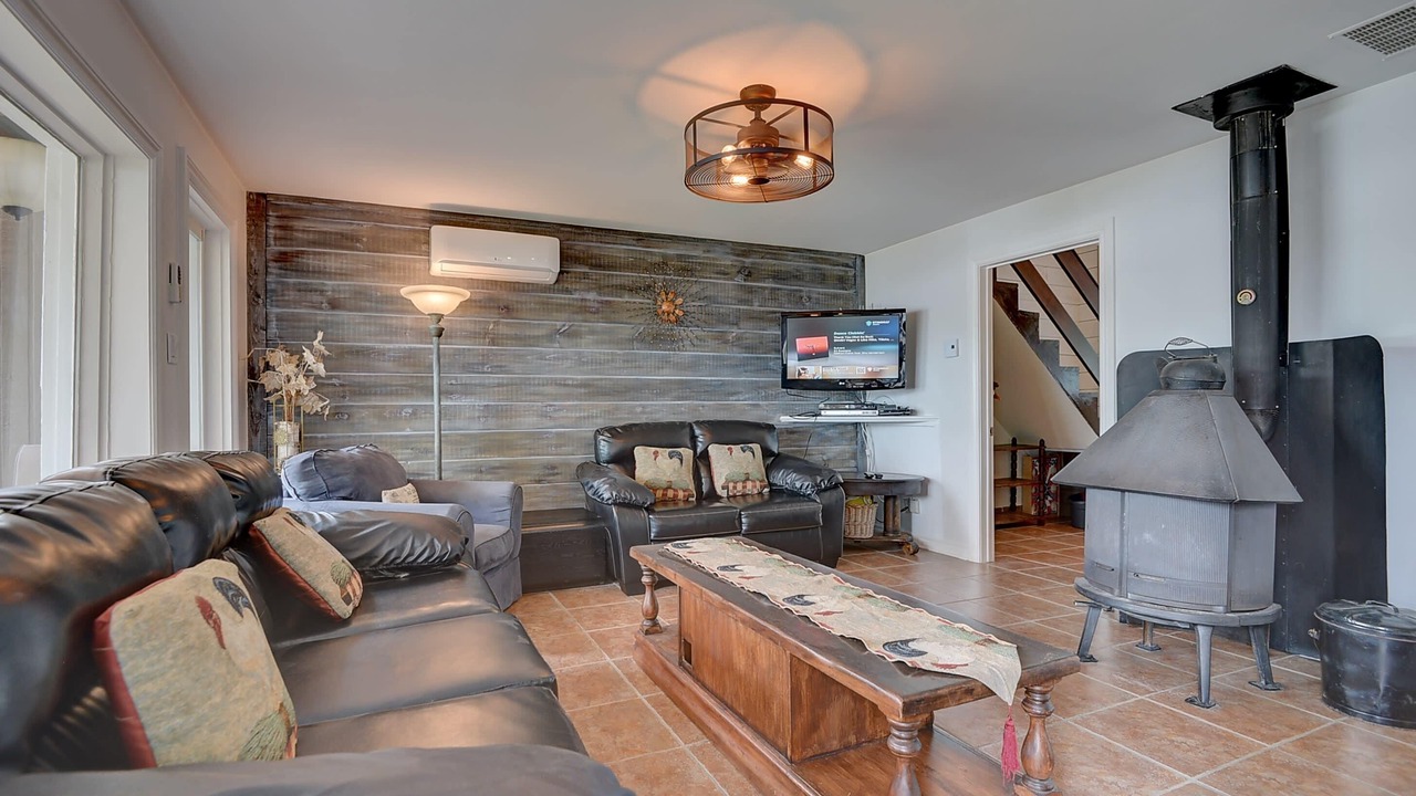 Photo of Livingroom in Saint-Jean-de-Matha