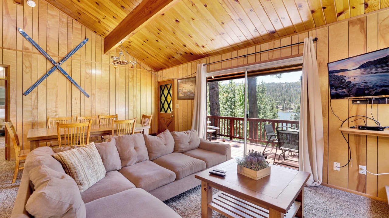 Photo of Livingroom in Boulder Bay