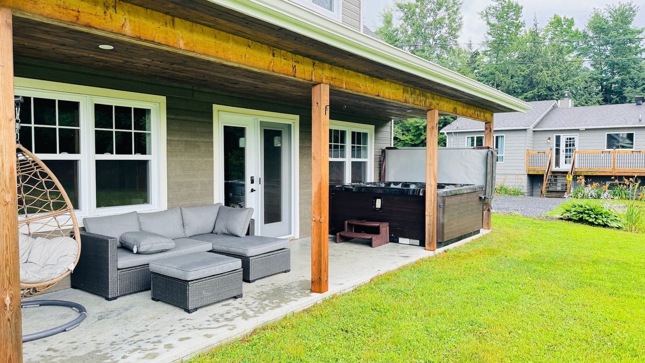 Photo of Patio Balcony in Mansonville