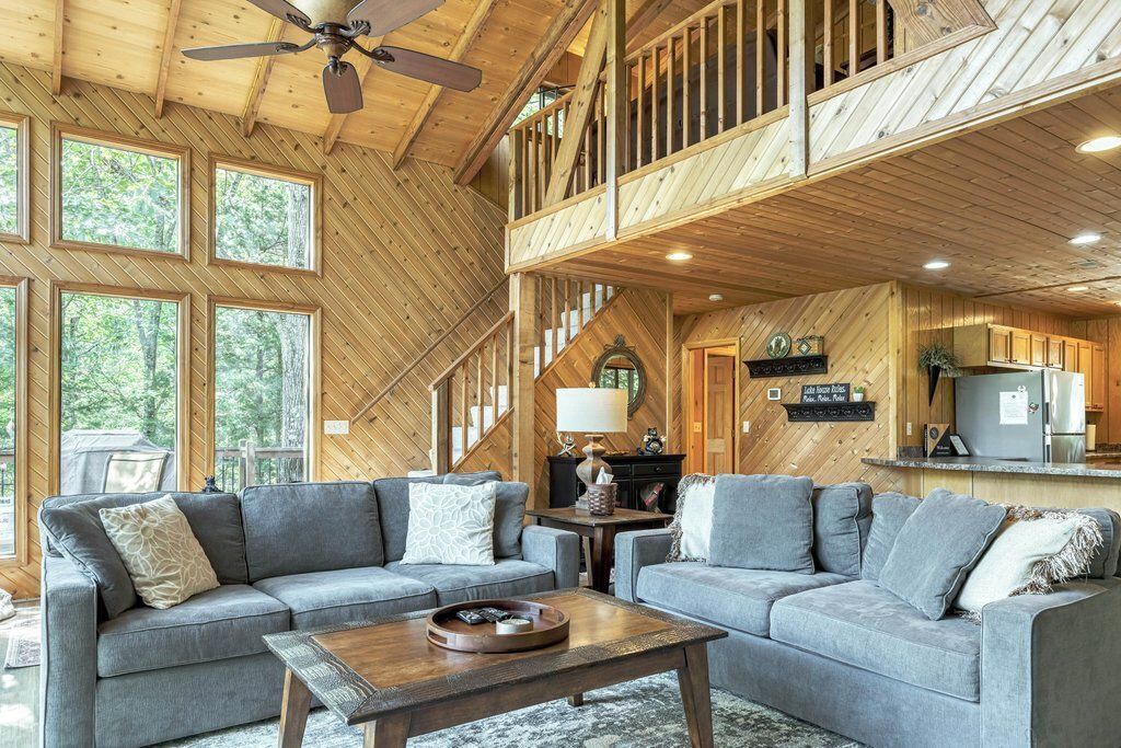 Photo of Livingroom in Warrenton