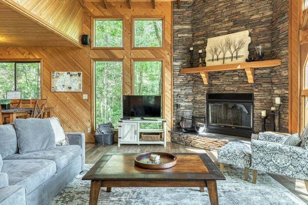 Photo of Livingroom in Warrenton