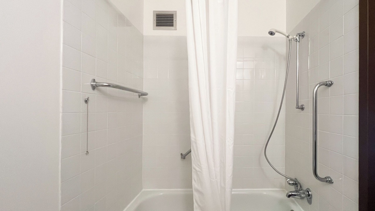 Photo of Bathroom in Rocanville