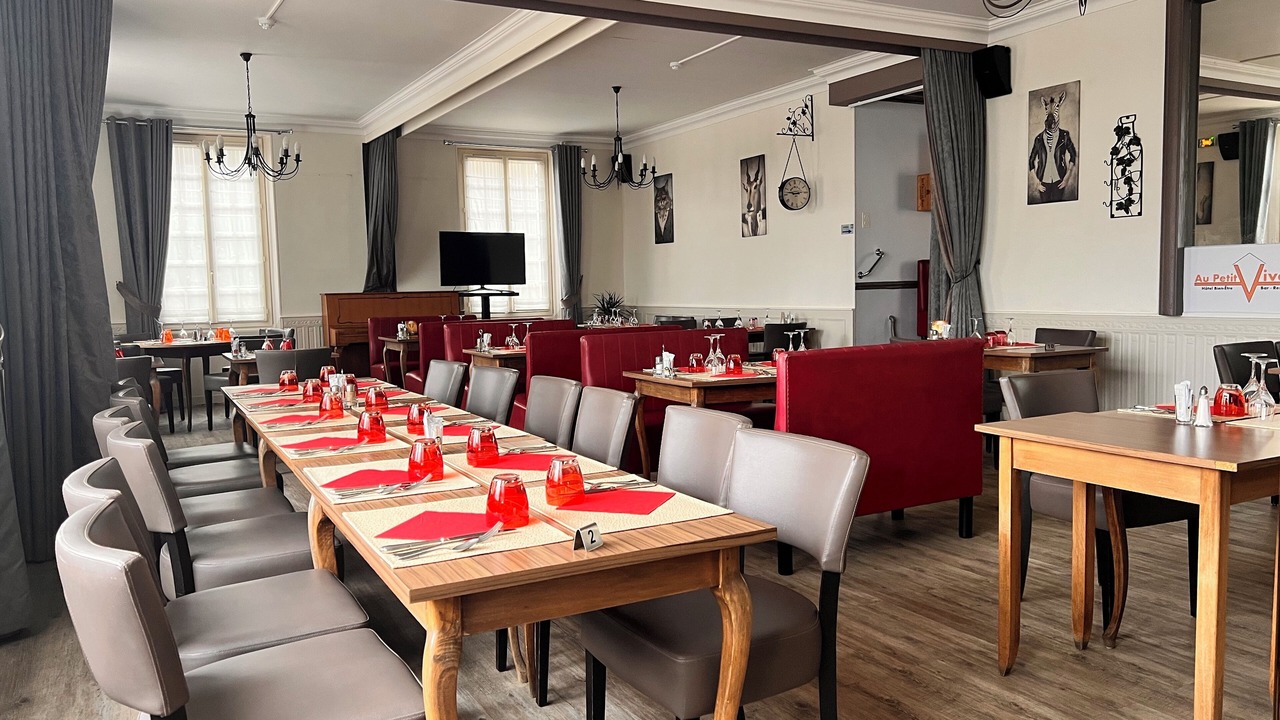 Photo of Others in Vivoin