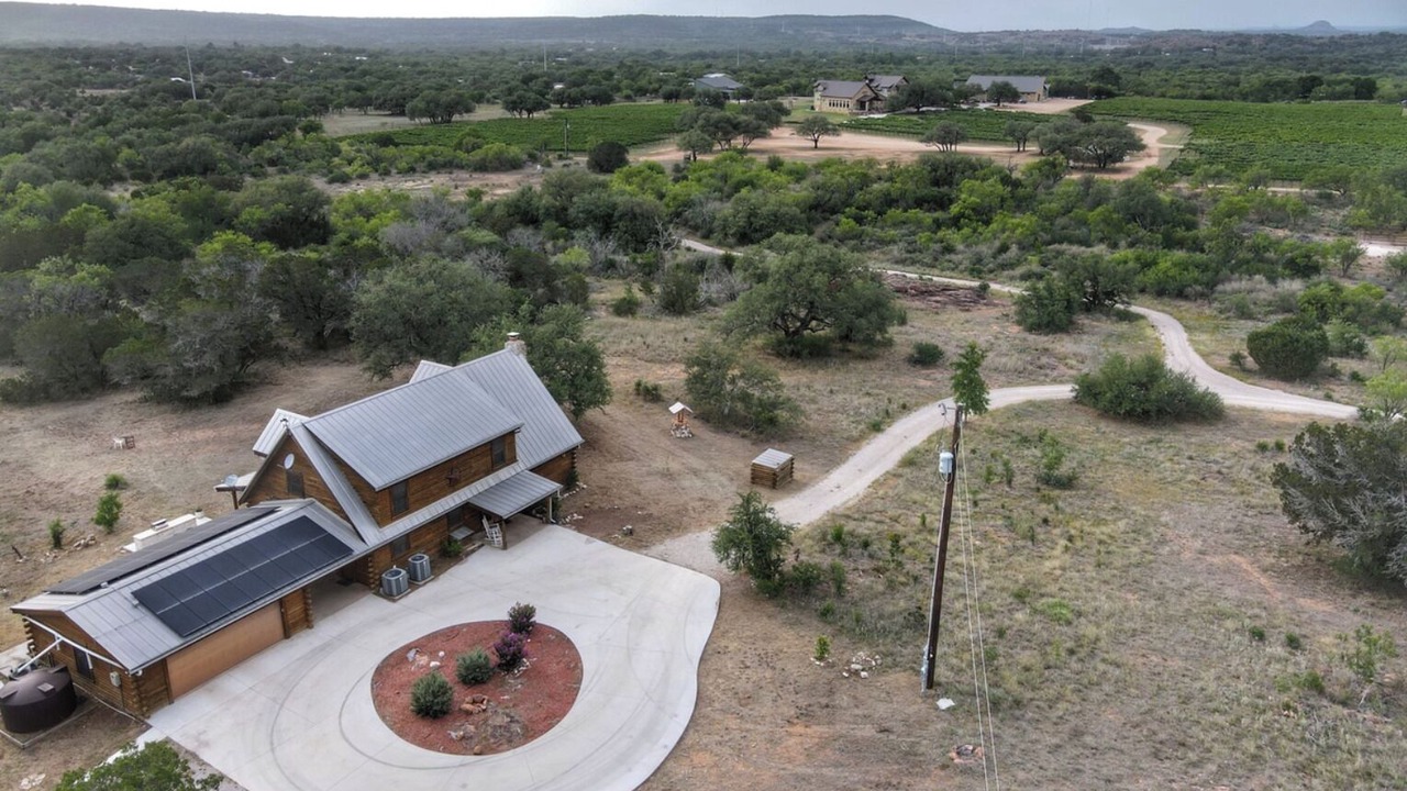 Photo of Outdoor in Burnet