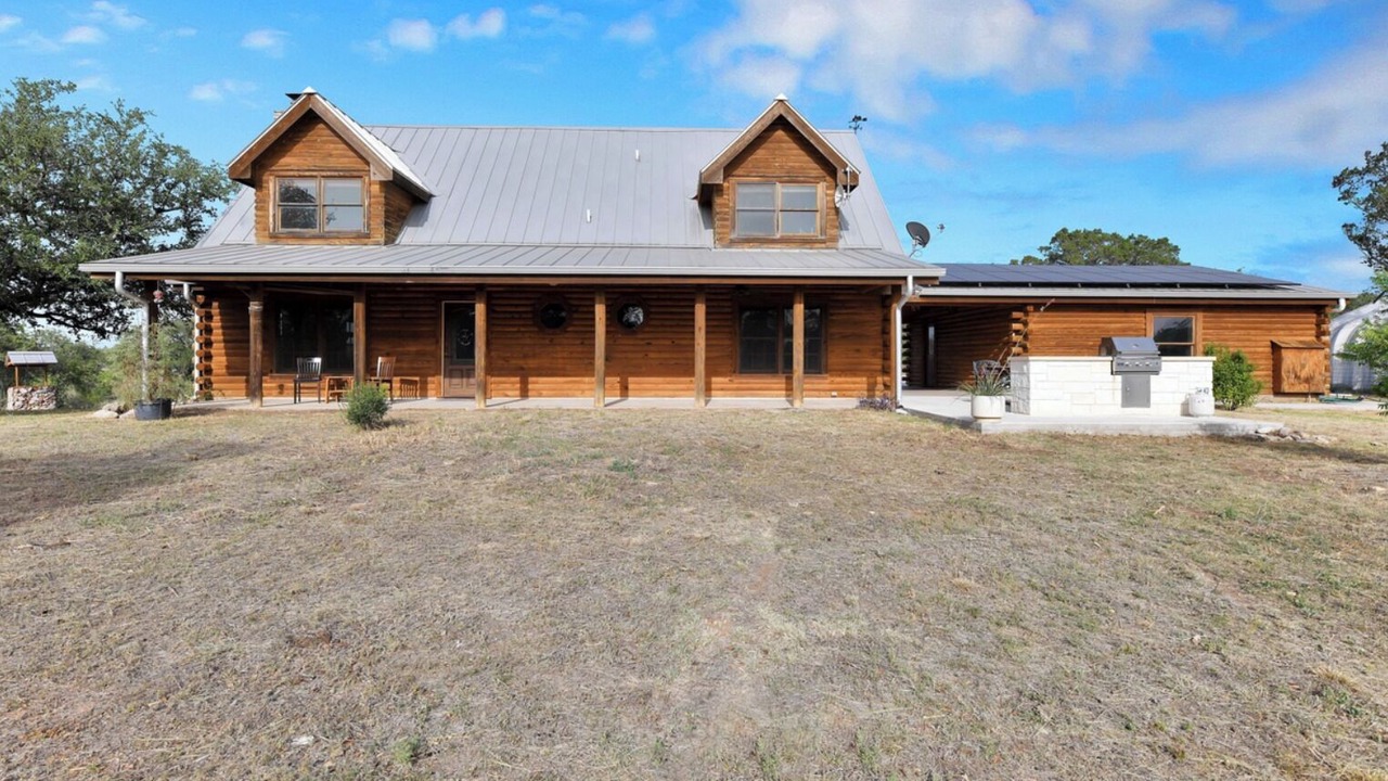 Photo of Outdoor in Burnet