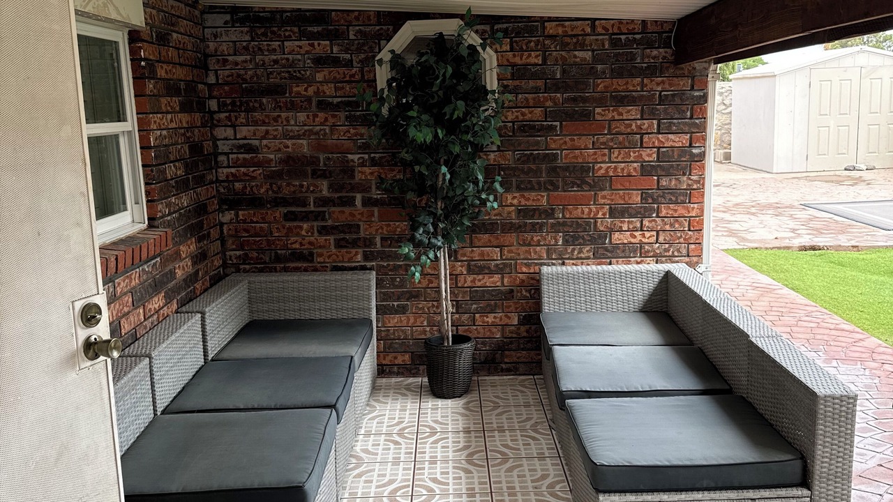 Photo of Patio Balcony in Pebble Hills Park