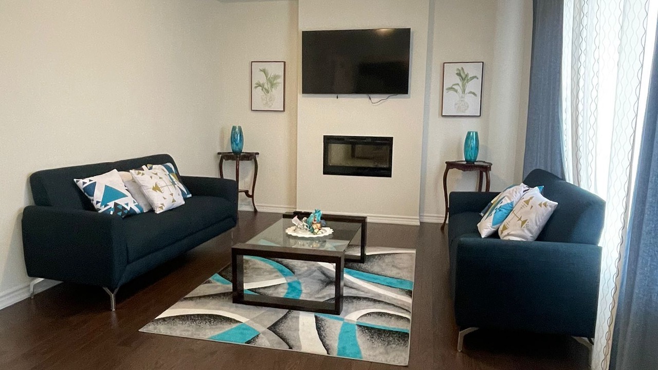 Photo of Livingroom in Wasaga Beach