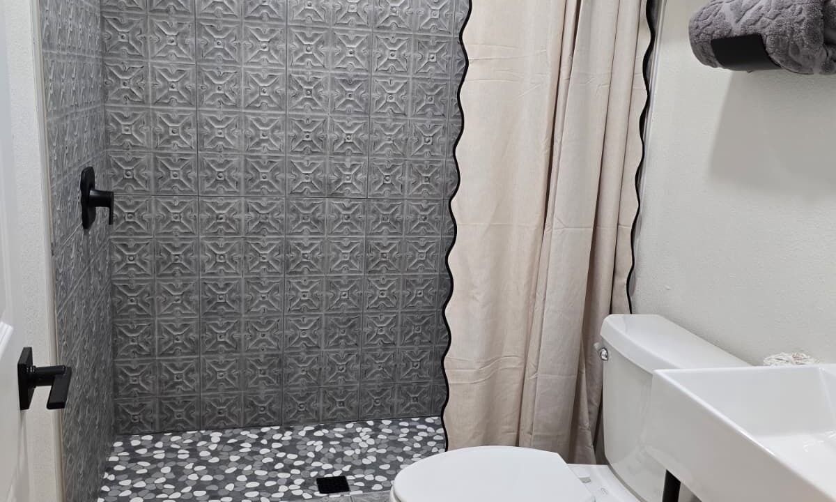 Photo of Bathroom in Seymour