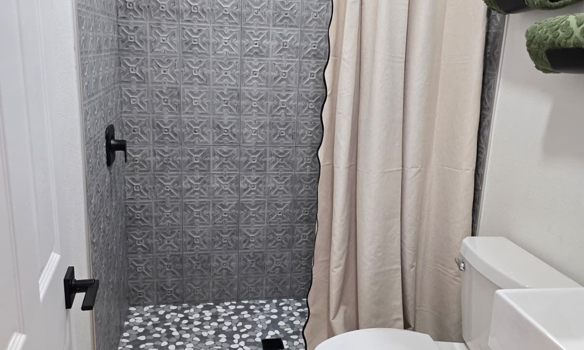 Photo of Bathroom in Seymour