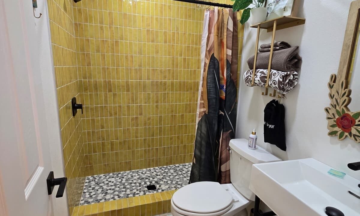 Photo of Bathroom in Seymour
