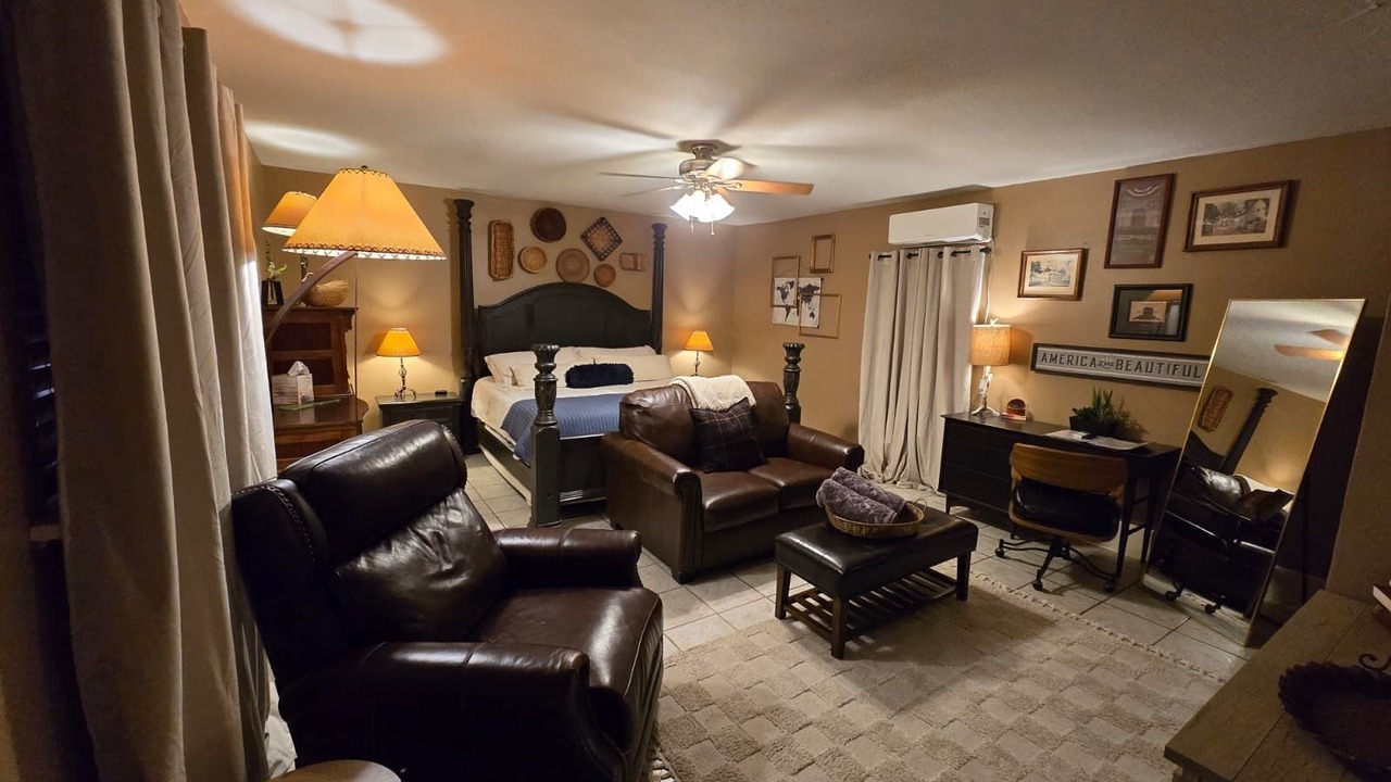Photo of Bedroom in Seymour