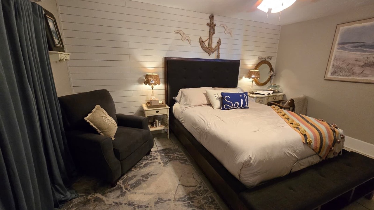 Photo of Bedroom in Seymour