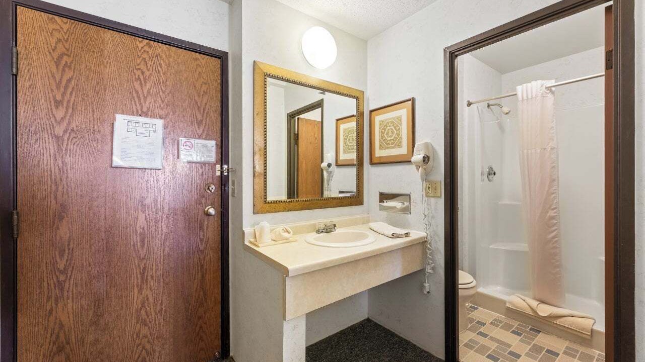 Photo of Bathroom in Iron Ridge