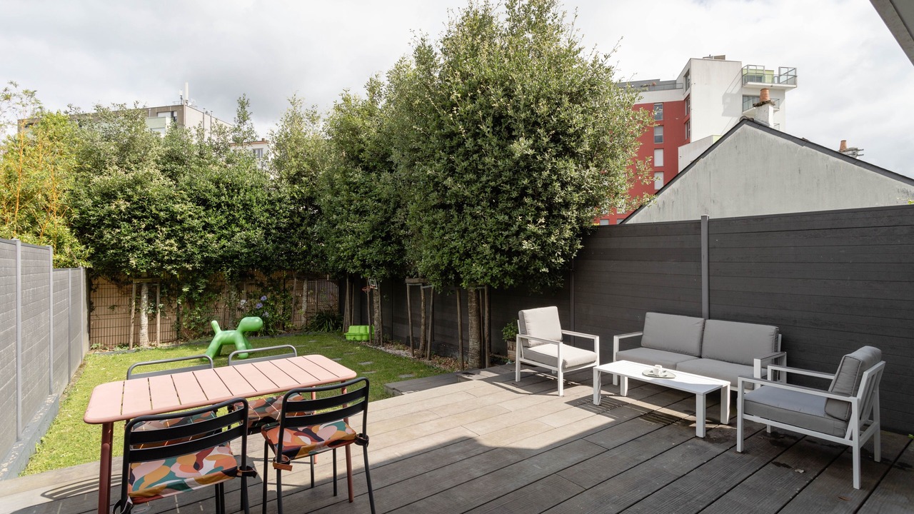 Photo of Outdoor in Alphonse Guerin