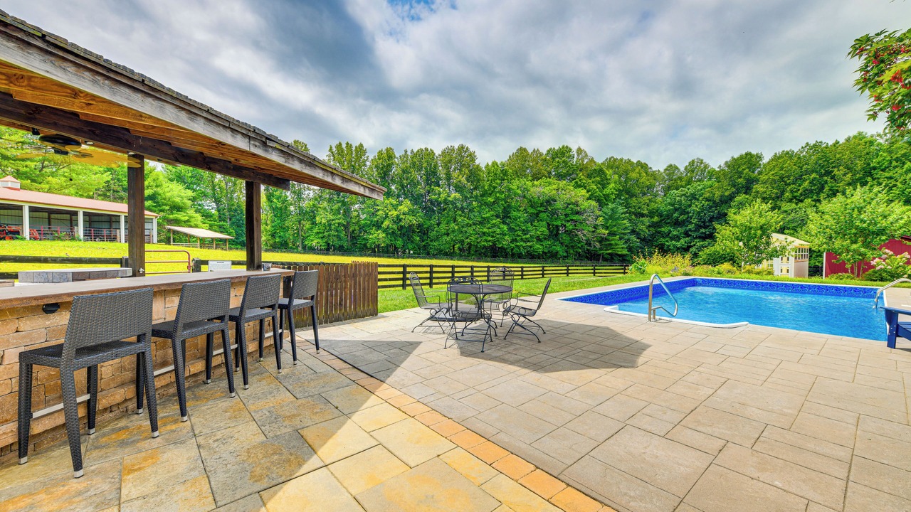 Photo of Outdoor in Louisa