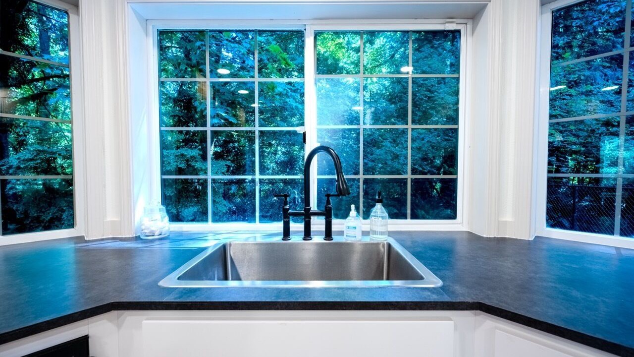 Photo of Kitchen in Cottage Lake
