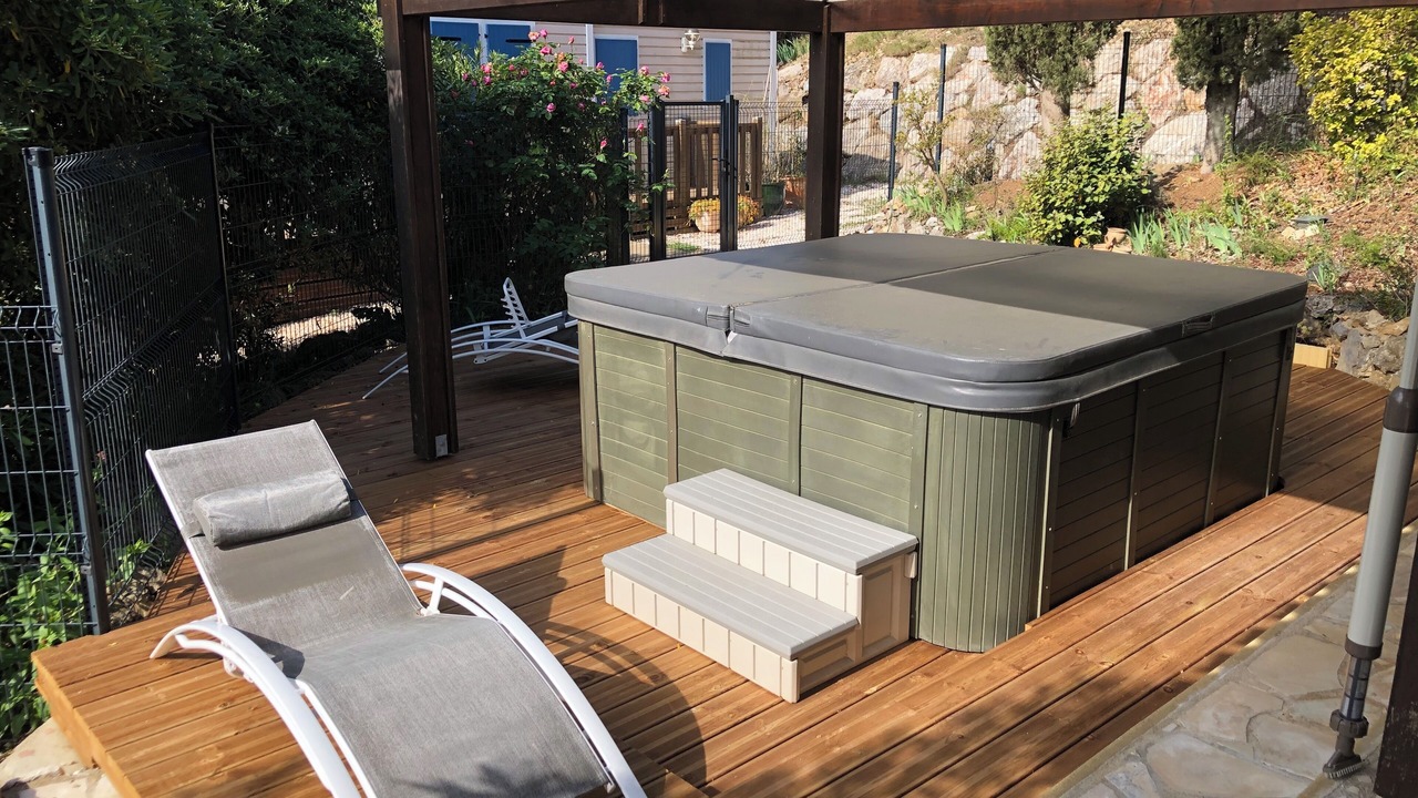 Photo of Outdoor in Treilles