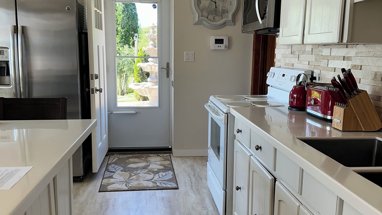 Photo of Kitchen in Central Frontenac