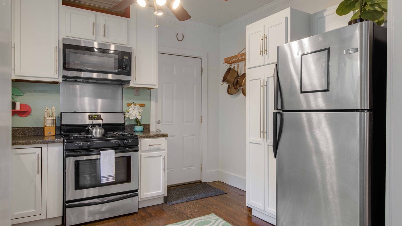 Photo of Kitchen in Freetown - Port Rico