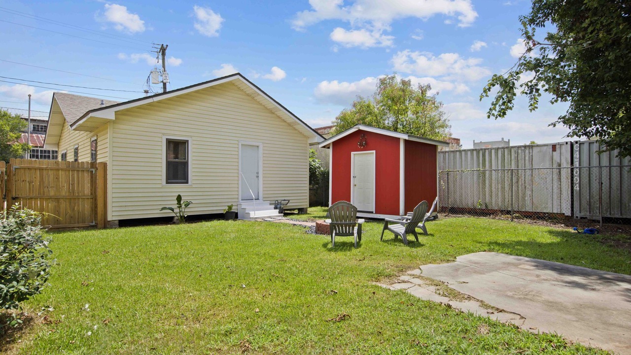 Photo of Outdoor in Freetown - Port Rico