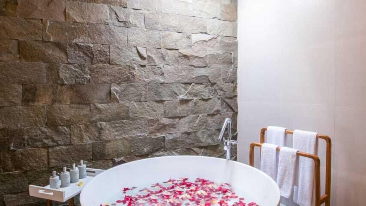 Photo of Bathroom in Kedewatan