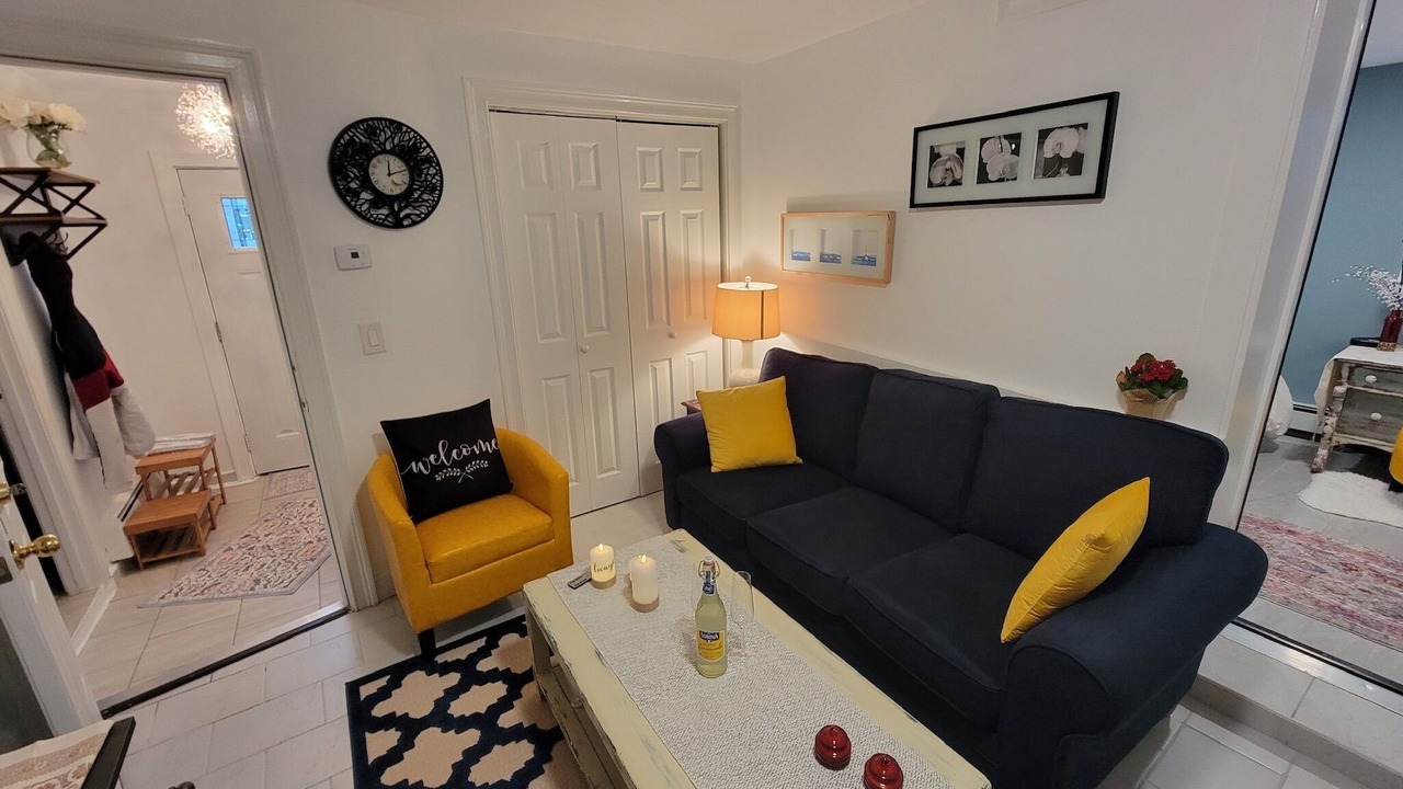 Photo of Livingroom in West Roxbury