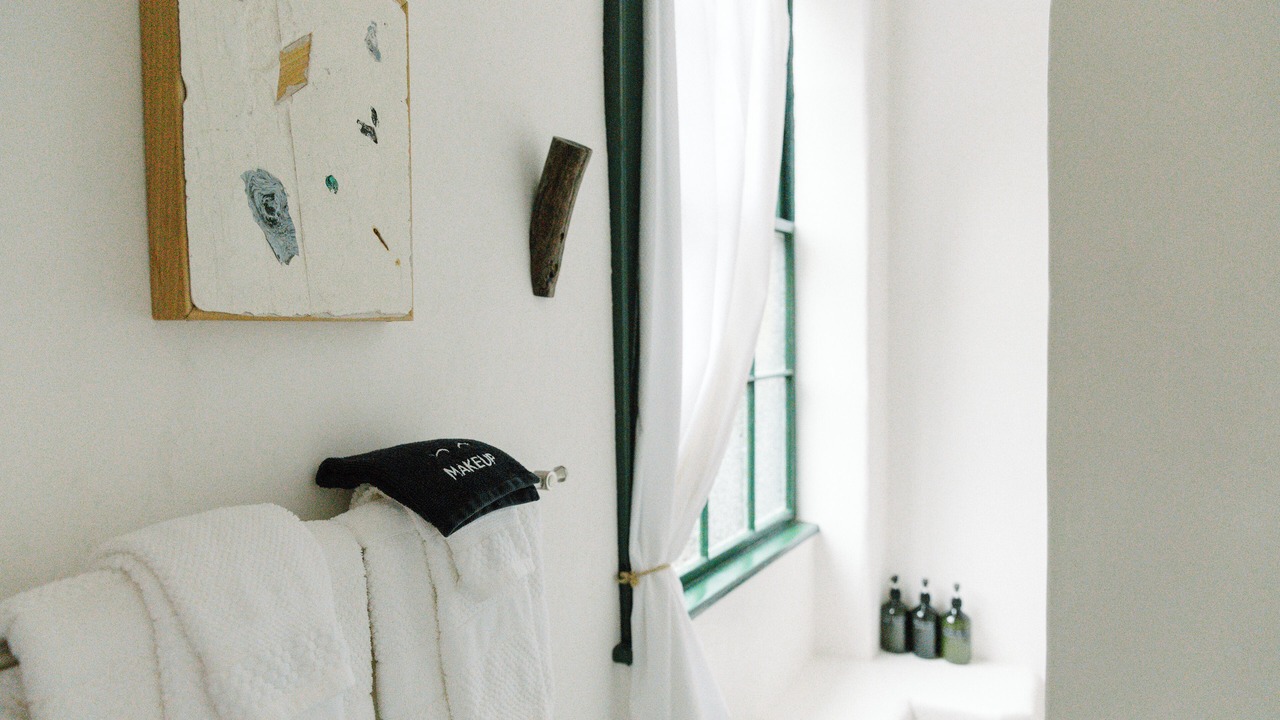 Photo of Bathroom in Old Mystic